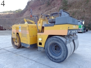 中古建設機械 中古 日本ボーマク株式会社 BOMAG NIPPON ローラー 舗装用振動ローラー BW131ACW