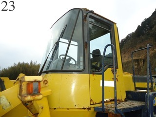 Used Construction Machine Used KOMATSU KOMATSU Wheel Loader bigger than 1.0m3 WA200-3