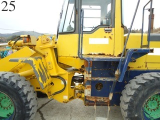 Used Construction Machine Used KOMATSU KOMATSU Wheel Loader bigger than 1.0m3 WA200-3