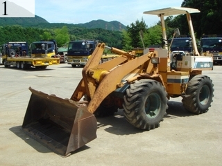 中古建設機械 中古 コマツ KOMATSU ホイール・ローダ １．０立米以下 WA40-1