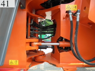 中古建設機械 中古 日立建機 HITACHI ホイール・ローダ １．０立米以上 ZW220-5B