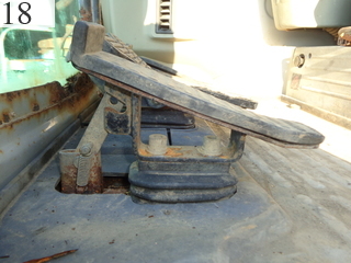中古建設機械 中古 コベルコ建機 KOBELCO 油圧ショベル・バックホー ０．４－０．５立米 SK80CS