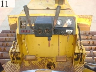 中古建設機械 中古 コマツ KOMATSU ブルドーザ  D21P-6