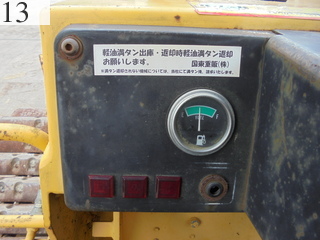 中古建設機械 中古 コマツ KOMATSU ブルドーザ  D21P-7E