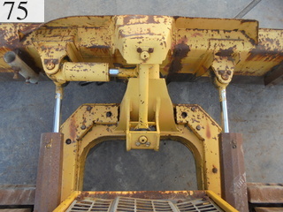 中古建設機械 中古 コマツ KOMATSU ブルドーザ  D21P-7E