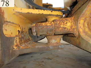 中古建設機械 中古 コマツ KOMATSU ブルドーザ  D21P-7E