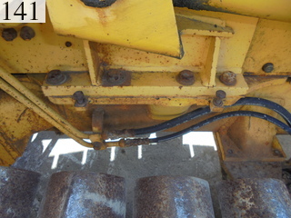 中古建設機械 中古 コマツ KOMATSU ブルドーザ  D21P-7E