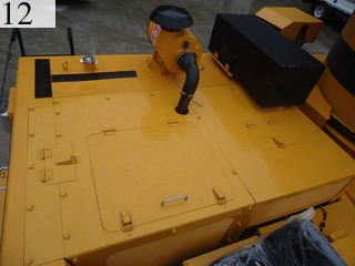 Used Construction Machine Used MOROOKA MOROOKA Mobile shredder Chipper MC-2000