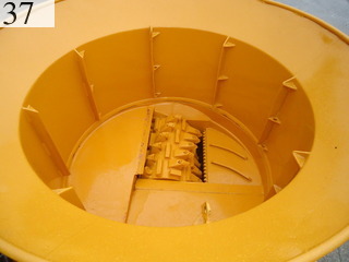 Used Construction Machine Used MOROOKA MOROOKA Mobile shredder Chipper MC-2000