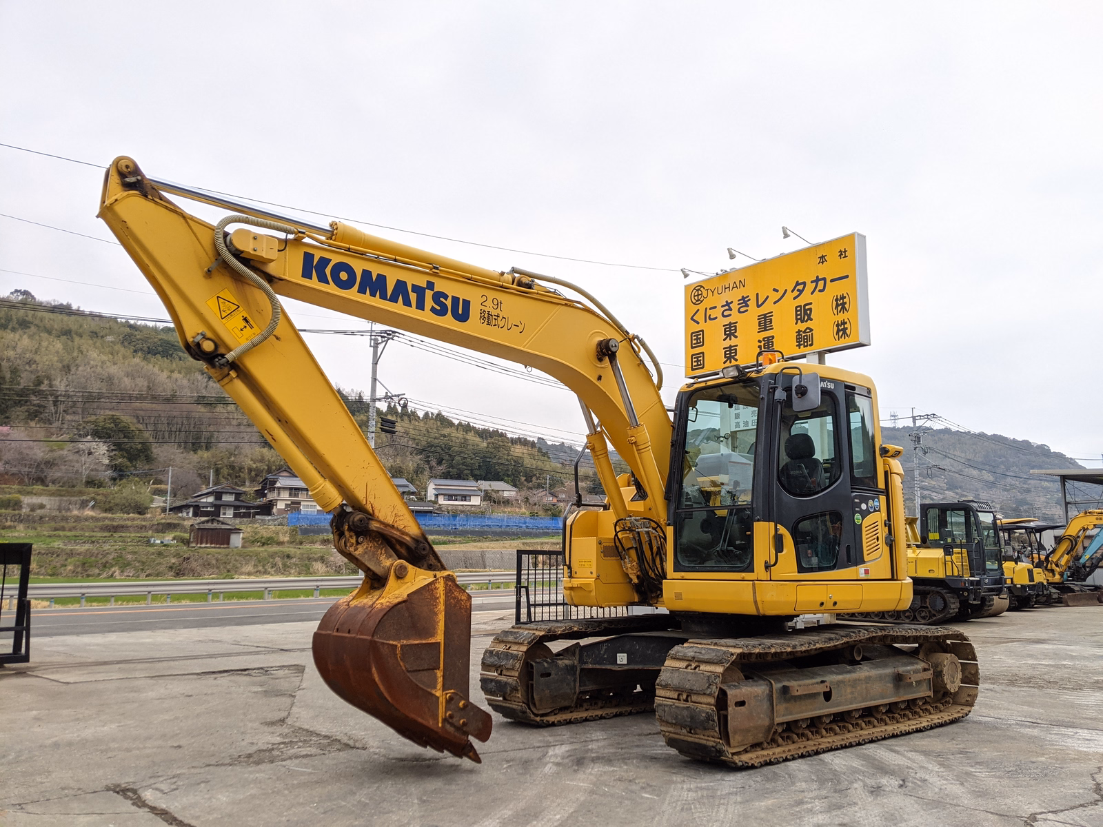 中古建設機械 中古 コマツ 油圧ショベル・バックホー ０．４－０．５立米 PC128US-11 写真