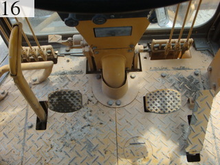 中古建設機械 中古 コマツ KOMATSU モーターグレーダー アーティキュレート式 GD300A-1