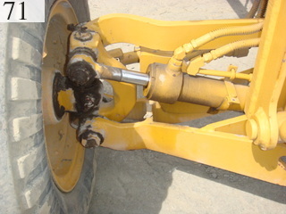 中古建設機械 中古 コマツ KOMATSU モーターグレーダー アーティキュレート式 GD300A-1