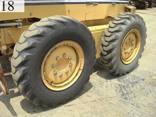 中古建設機械 中古 コマツ KOMATSU モーターグレーダー アーティキュレート式 GD405A-2