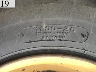 中古建設機械 中古 コマツ KOMATSU モーターグレーダー アーティキュレート式 GD405A-2