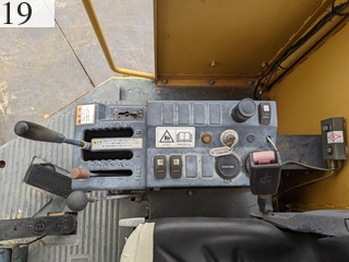 中古建設機械 中古 三菱重工業 MITSUBISHI モーターグレーダー アーティキュレート式 MG230III