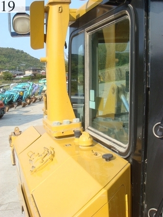 中古建設機械 中古 キャタピラージャパン CATERPILLAR JAPAN ブルドーザ  D8T