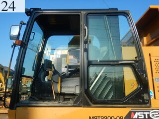 中古建設機械 中古 諸岡 MOROOKA クローラ・キャリア クルクルキャリア・全旋回キャリアダンプ MST-2200VDR