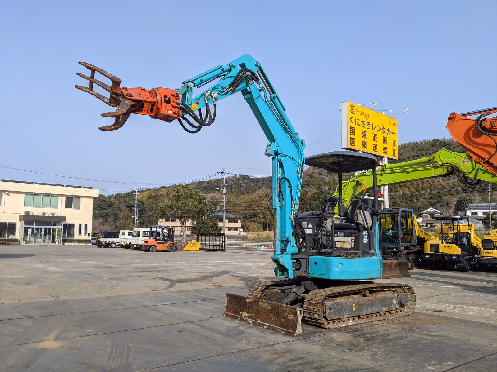 中古建設機械 中古 コベルコ建機 油圧ショベル・バックホー ０．１立米以下 SK30SR-6 写真