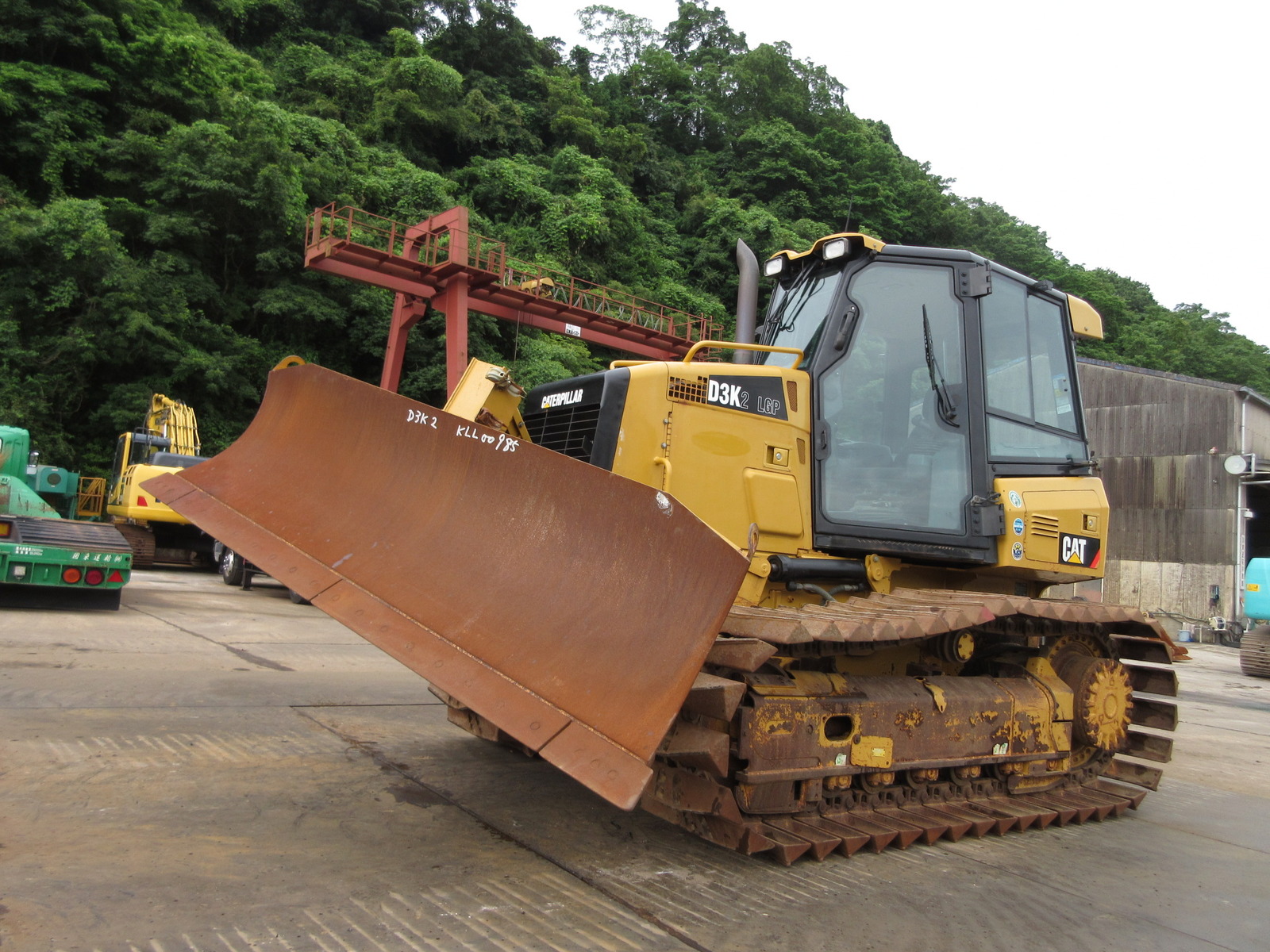 中古建設機械 中古 キャタピラー CAT ブルドーザ  D3K2