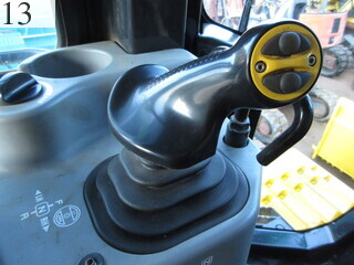 中古建設機械 中古 コマツ KOMATSU ブルドーザ  D51PX-22
