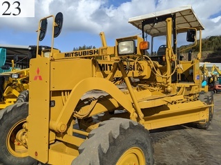 中古建設機械 中古 三菱重工業 MITSUBISHI モーターグレーダー アーティキュレート式 MG230III
