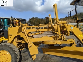 中古建設機械 中古 三菱重工業 MITSUBISHI モーターグレーダー アーティキュレート式 MG230III