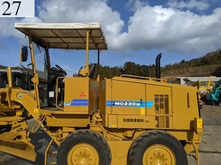 中古建設機械 中古 三菱重工業 MITSUBISHI モーターグレーダー アーティキュレート式 MG230III