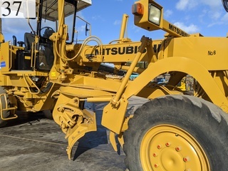 中古建設機械 中古 三菱重工業 MITSUBISHI モーターグレーダー アーティキュレート式 MG230III