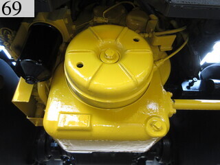 中古建設機械 中古 コマツ KOMATSU モーターグレーダー アーティキュレート式 GD405A-3E0