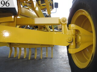 中古建設機械 中古 コマツ KOMATSU モーターグレーダー アーティキュレート式 GD405A-3E0