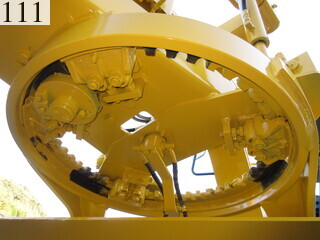 中古建設機械 中古 コマツ KOMATSU モーターグレーダー アーティキュレート式 GD405A-3E0