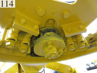 中古建設機械 中古 コマツ KOMATSU モーターグレーダー アーティキュレート式 GD405A-3E0
