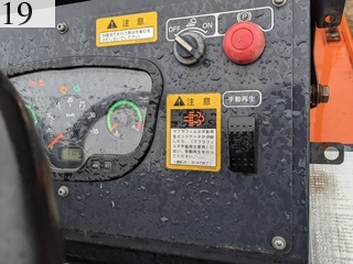 中古建設機械 中古 日立建機 HITACHI ローラー タイヤローラー ZC220P-5