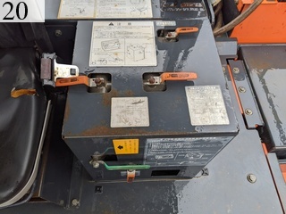 中古建設機械 中古 日立建機 HITACHI ローラー タイヤローラー ZC220P-5