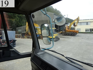 Used Construction Machine Used MITSUBISHI MITSUBISHI Truck Equipment carrier U-FV411JD
