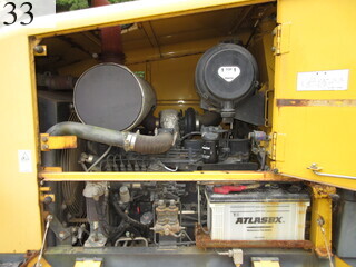中古建設機械 中古 コマツ KOMATSU モーターグレーダー アーティキュレート式 GD405A-3E0