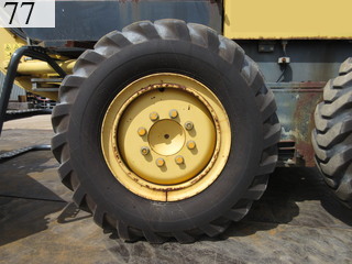 中古建設機械 中古 コマツ KOMATSU モーターグレーダー アーティキュレート式 GD405A-3E0
