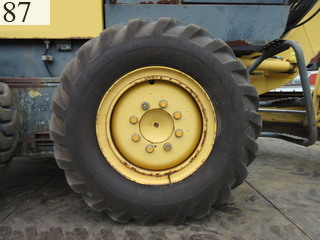 中古建設機械 中古 コマツ KOMATSU モーターグレーダー アーティキュレート式 GD405A-3E0
