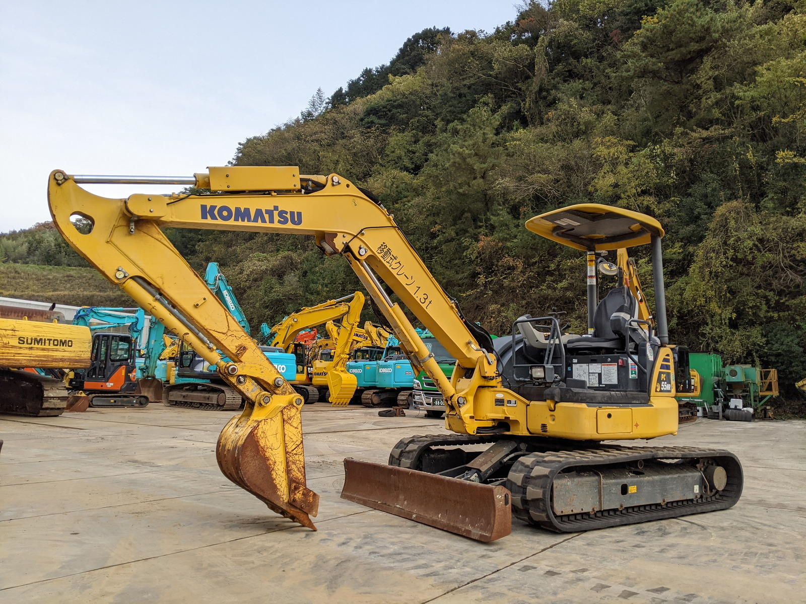 中古建設機械 中古 コマツ KOMATSU 油圧ショベル・バックホー ０．１立米以下 PC55MR-5