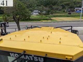 中古建設機械 中古 コマツ KOMATSU モーターグレーダー アーティキュレート式 GD405-7