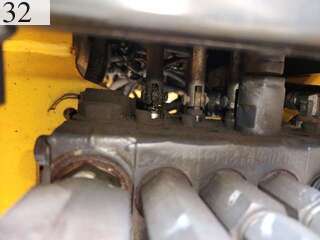 中古建設機械 中古 コマツ KOMATSU モーターグレーダー アーティキュレート式 GD655-3E0