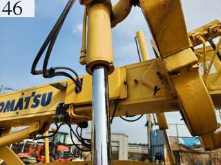 中古建設機械 中古 コマツ KOMATSU モーターグレーダー アーティキュレート式 GD655-3E0