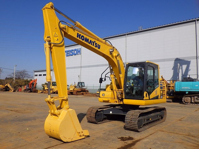 中古建設機械 中古 コマツ 油圧ショベル・バックホー ０．４－０．５立米 PC120-11 写真
