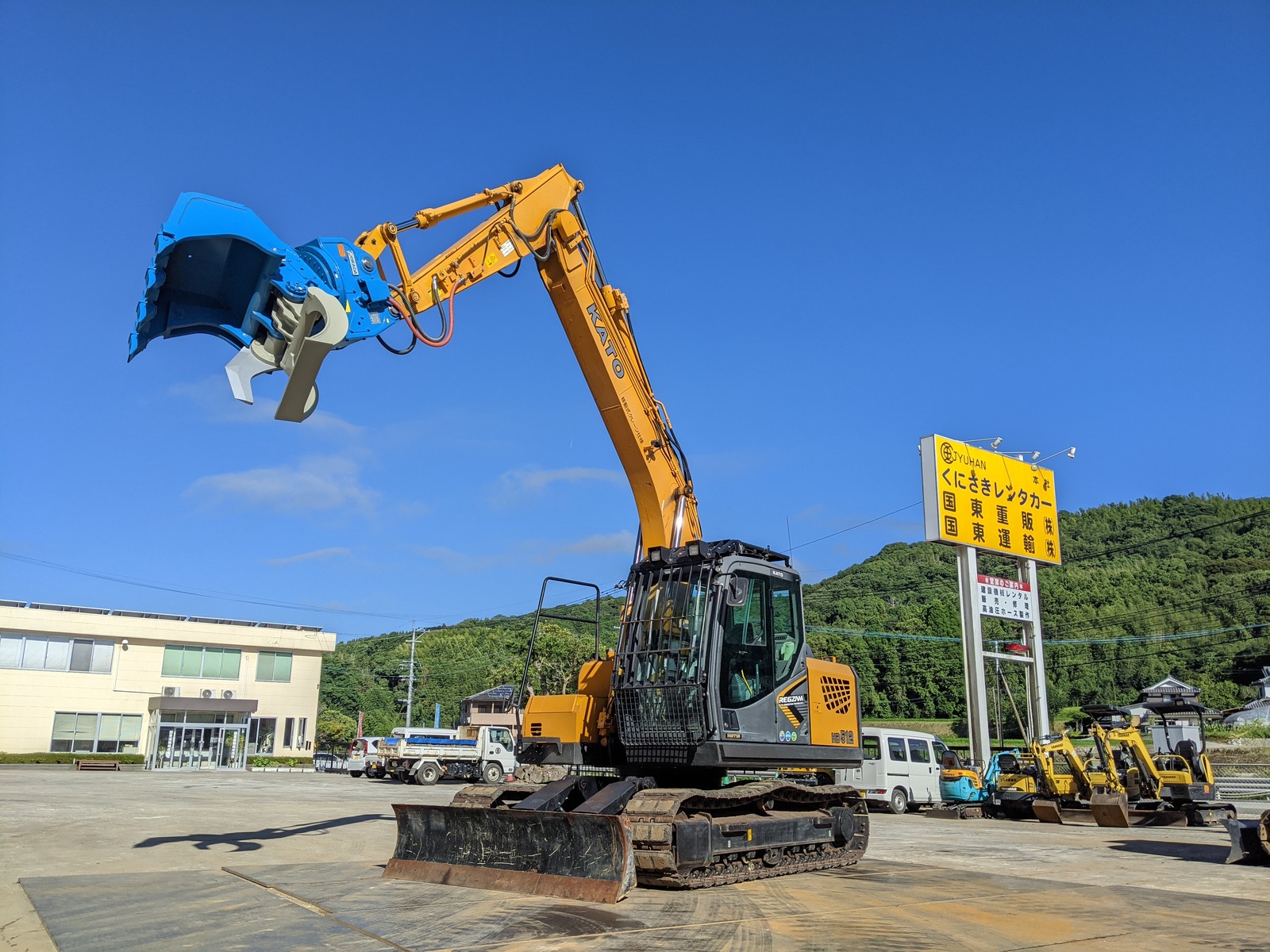 中古建設機械 中古   林業機械 フェラーバンチャザウルスロボ HD512-7