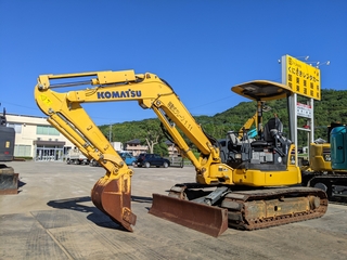 中古建設機械 中古 コマツ 油圧ショベル・バックホー ０．１立米以下 PC45MR-5 写真