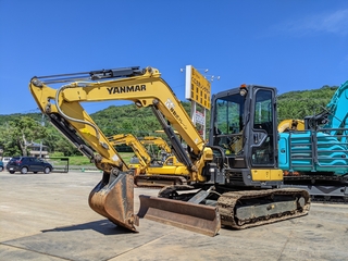 中古建設機械 中古  油圧ショベル・バックホー ０．１立米以下 ViO45-6A 写真