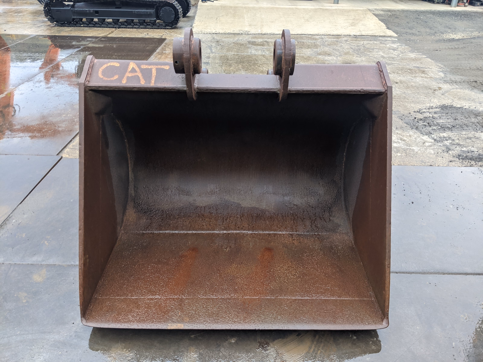 Used Construction Machine Used CAT Bucket Slope bucket 330 Slope bucket Photos