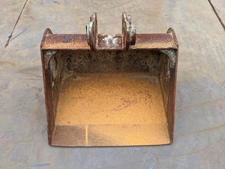 中古建設機械 中古 コベルコ建機 バケット 法面バケット SK20SR-5V-SLOPE-BUCKET 写真