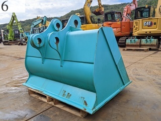 Used Construction Machine Used KOBELCO KOBELCO Bucket Slope bucket SK225SR-5 Slope bucket