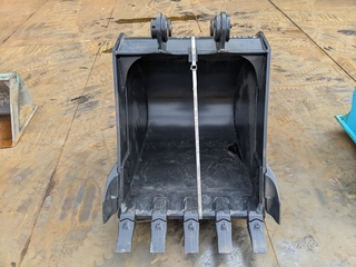 中古建設機械 中古 日立建機 バケット 標準バケット ZX135-STANDARD-BUCKET 写真